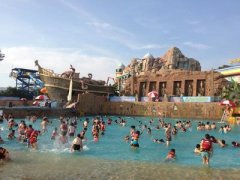 華東地區(qū)最大水上樂園--橫店影視城“夢幻谷水世界”破土動工